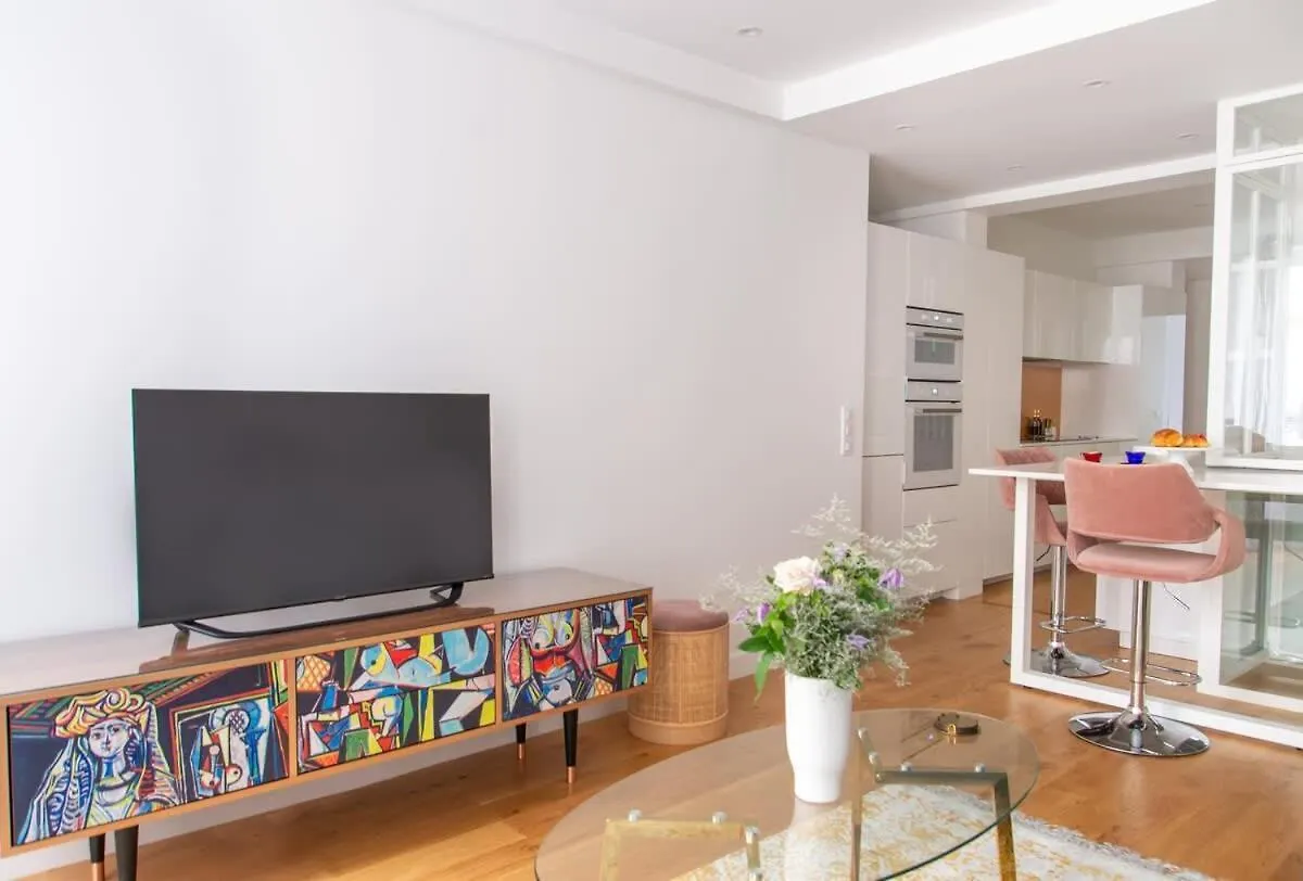 La Harmonie Eiffel - Walk To Tower Apartment Paris 0*,  France